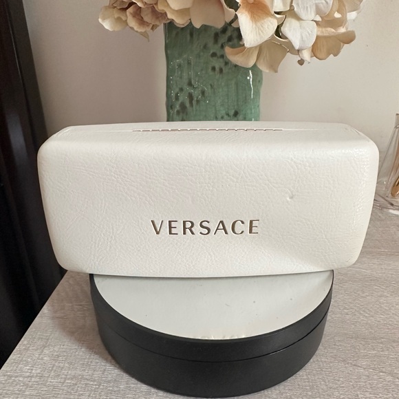 Versace Sunglasses - Picture 8 of 9